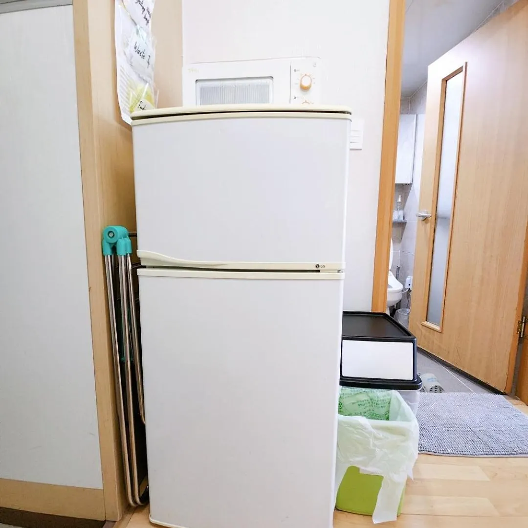 Hongdae Residence-2 1Min From Hongik Uni Station Exit #1 Seoul Apartment