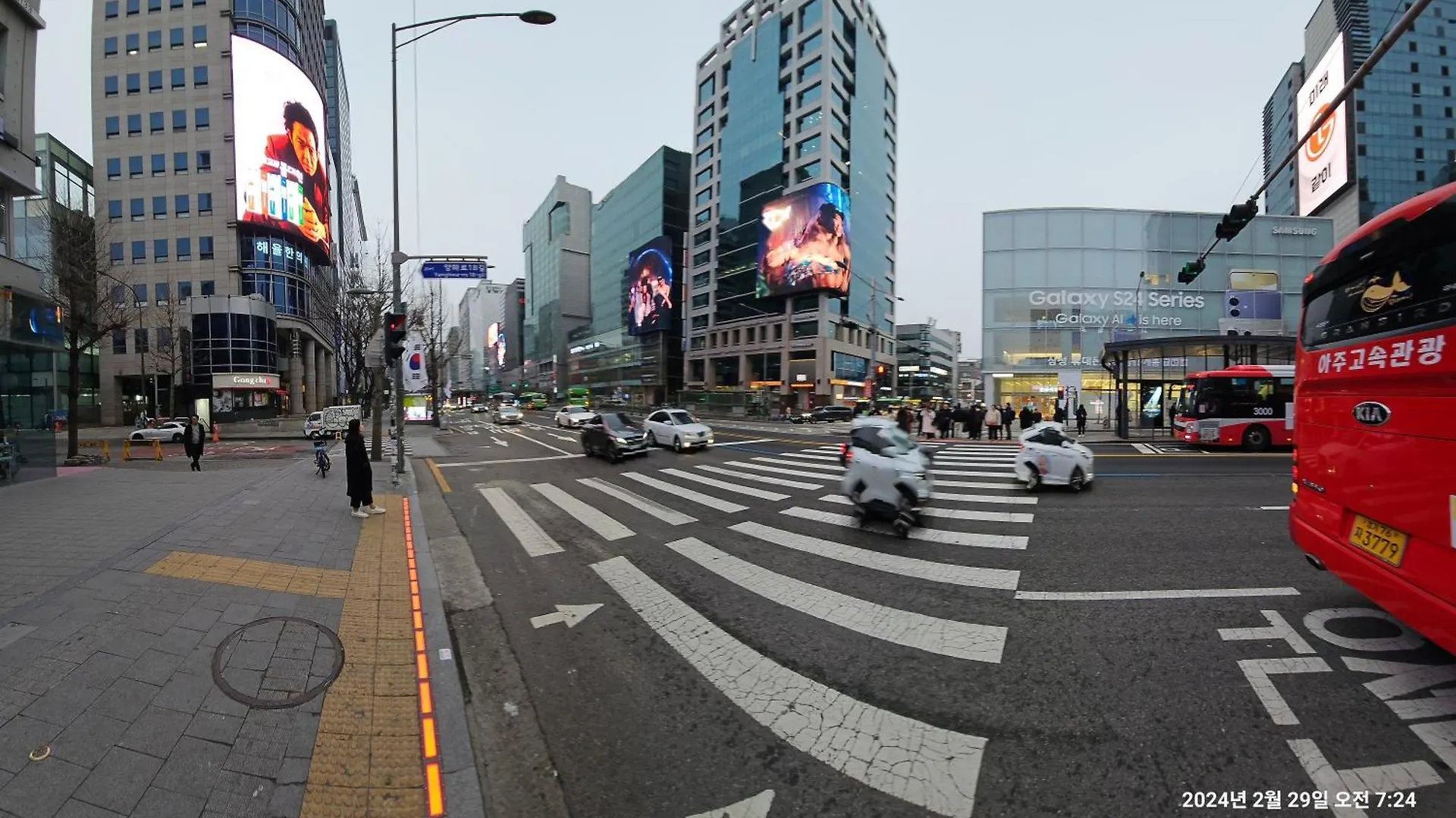 Apartment Hongdae Residence-2 1Min From Hongik Uni Station Exit #1 Seoul